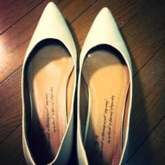 ローヒールパンプスのサムネイル