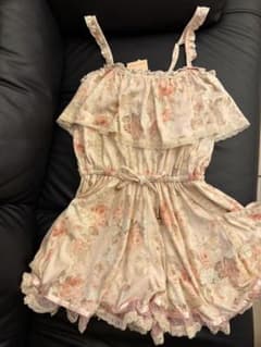 LIZ LISA (Lis Lisa) - Very popular, sold-out all-in-one outfit