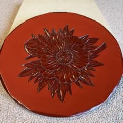 鎌倉彫 盆 峰緑堂 牡丹文 漆器のサムネイル