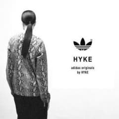 hyke  ハイク パイソン ウィンドブレーカー Mサイズのサムネイル