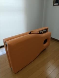 折り畳み式施術用ベットのサムネイル