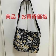 finalsale美品！ヴェラブラッドリーメッセンジャーバッグのサムネイル