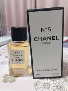 CHANEL シャネル 香水のサムネイル