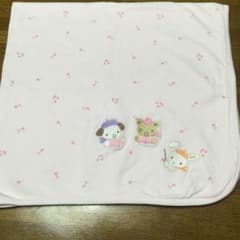 赤ちゃんのおくるみのサムネイル