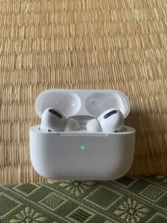 Apple AirPods Proのサムネイル