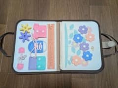 3COINS知育玩具 ビジーブックのサムネイル