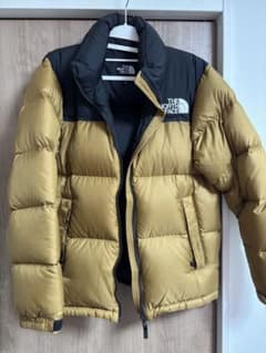 THE NORTH FACE ヌプシダウンジャケット M ゴールド/ブラックのサムネイル