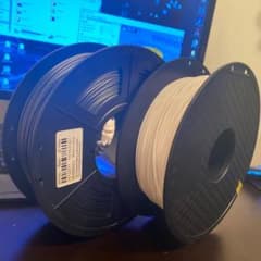 3Dプリンター用1.75 メタルカラー黒と白のフィラメントのサムネイル