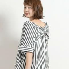 グレディブリリアン ブラウスのサムネイル