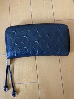 JIMMY CHOO 長財布　ブラック　エンボス　スターブラックのサムネイル