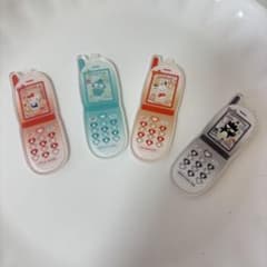 サンリオ ガラケー風 アクリルキーホルダー 4種セット1枚150円 平成レトロのサムネイル