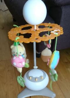 コンビ　電動メリーのサムネイル