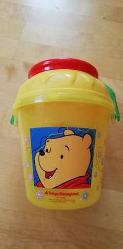 ディズニープーさんポップコーン入れのサムネイル