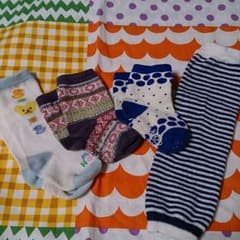 ミキハウス、stample入り靴下4足セット ♡のサムネイル