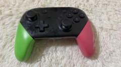 Nintendo Switch コントローラー 緑とピンクのサムネイル