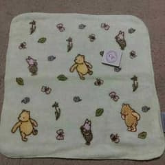 タオルハンカチ classic pooh collectionのサムネイル