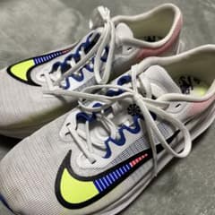 NIKE ズームフライ5のサムネイル