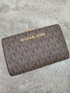 【美品】マイケルコース　MICHAEL KORS 2つ折り財布　ブラウン系のサムネイル