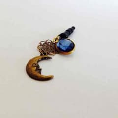 月 ブルー イヤホン ジャックのサムネイル
