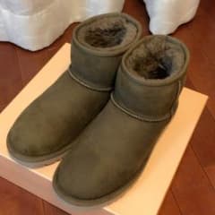 【値下げ】UGG classic mini 23.0 中古美品のサムネイル