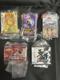 ポケットモンスター パッケージ&カートリッジ　キーホルダー　5個セットのサムネイル