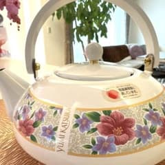 【新品オシャレケトル】 琺瑯製やかん　桂由美　ホワイト　ホーロー