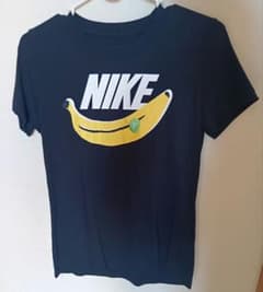 Nike Tシャツ S 　黒色のサムネイル