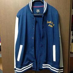 BEAMS スタジャン風パーカーのサムネイル