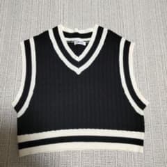 WEGO Vネックニットベスト ブラック/ホワイト F - メルカリ