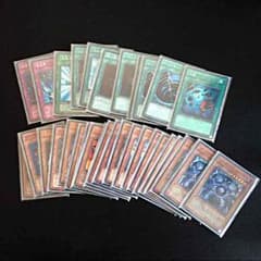 値下げ！遊戯王 闇デッキパーツ32枚 詳細は写真2枚目以降のサムネイル