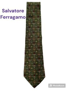 超美品《SalvatoreFerragamo/サルヴァトーレフェラガモ》ネクタイのサムネイル