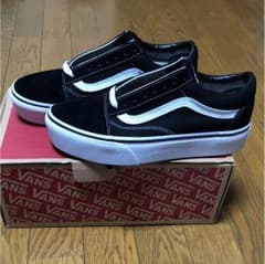 新品未使用☆厚底 VANS old skool platform 24.5 黒のサムネイル