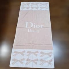 Dior Beautyビーチ バスタオル ピンク リボン - メルカリ