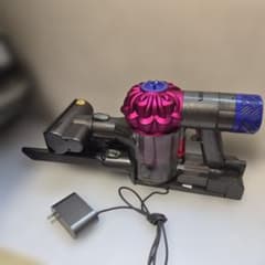 Dyson V6 SV07 コードレスクリーナー 本体・付属品セット 整32 Dyson V6 SV07 コードレスクリーナー 本体・付属品セット 整32 - メルカリ