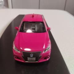 トヨタクラウン アスリート 覆面パトカー仕様、ミニカー ピンクのサムネイル