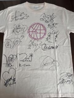 AKB48 直筆サイン入りTシャツ - メルカリ