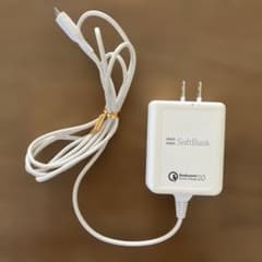 【マイクロB】SoftBank SB-AC12-HDQC / WH