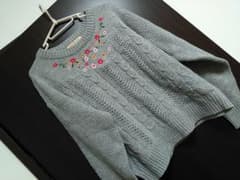 花柄刺繍ニットのサムネイル