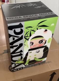 popmart Molly panda400%のサムネイル