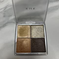 RMK アイシャドウ　グロウヌードのサムネイル