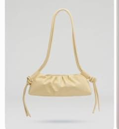 OLEND Dumpling Bag バターイエロー 人気色】Olend Dumpling Bag バターイエロー - メルカリ