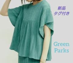 【新品・タグ付き】グリーンパークス/シャーリングフリルブラウスのサムネイル