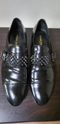 PIERRE BALMAIN スタッズ付き レザーシューズ 43 PIERRE BALMAIN スタッズ付き レザーシューズ 43 - メルカリ
