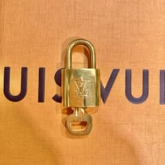 ルイヴィトン　パドロック　南京錠　鍵　ロックのサムネイル