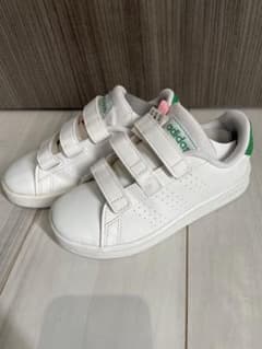 adidas ホワイトグリーン　子供靴のサムネイル