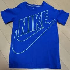 NIKE ナイキTシャツ サイズXS、130cm？ ブルー 中国製のサムネイル