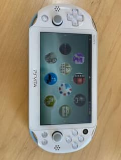 PSVita PCH-2000のサムネイル