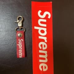 supremeキーホルダーのサムネイル