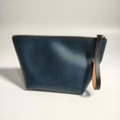 未使用級✨　MARNI ケース　ネックポーチ　ポーチ　バイカラー　レザー MARNI マルニ バイカラー レザーポーチ クラッチバッグ ブラック