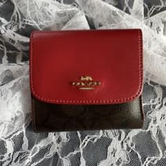 コーチCOACHウォレットミニ財布三つ折りシグネチャーレッド美品⭐︎コメント必読⭐︎のサムネイル